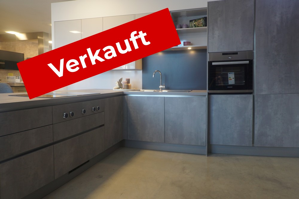 Mehr über den Artikel erfahren L-Küche mit integriertem Sitzplatz